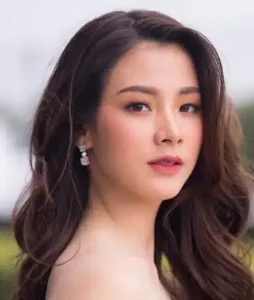 Urassaya Sperbund